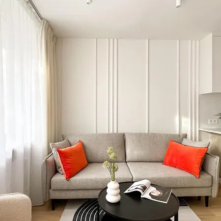 Apartmán Gustowny Przy Metrze