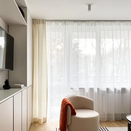 Apartmán Gustowny Przy Metrze *