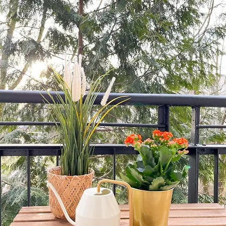 Gustowny Przy Metrze Apartment *