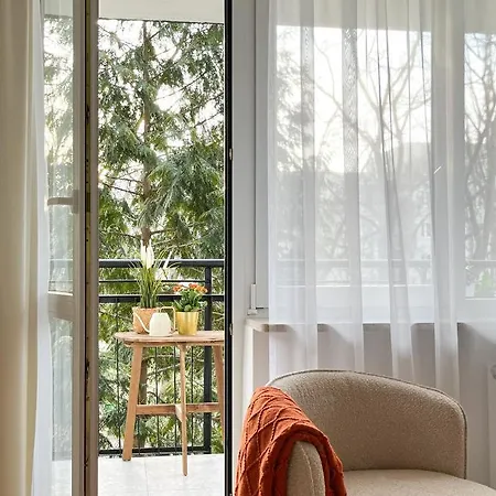 Gustowny Przy Metrze Varsóvia