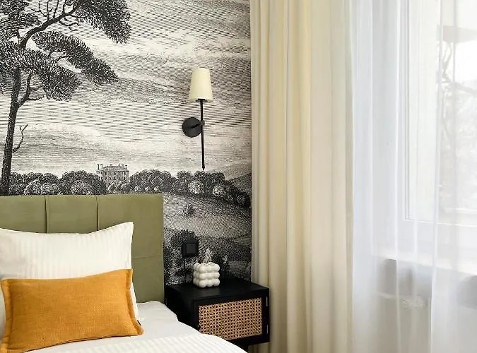 Gustowny Przy Metrze شقة *